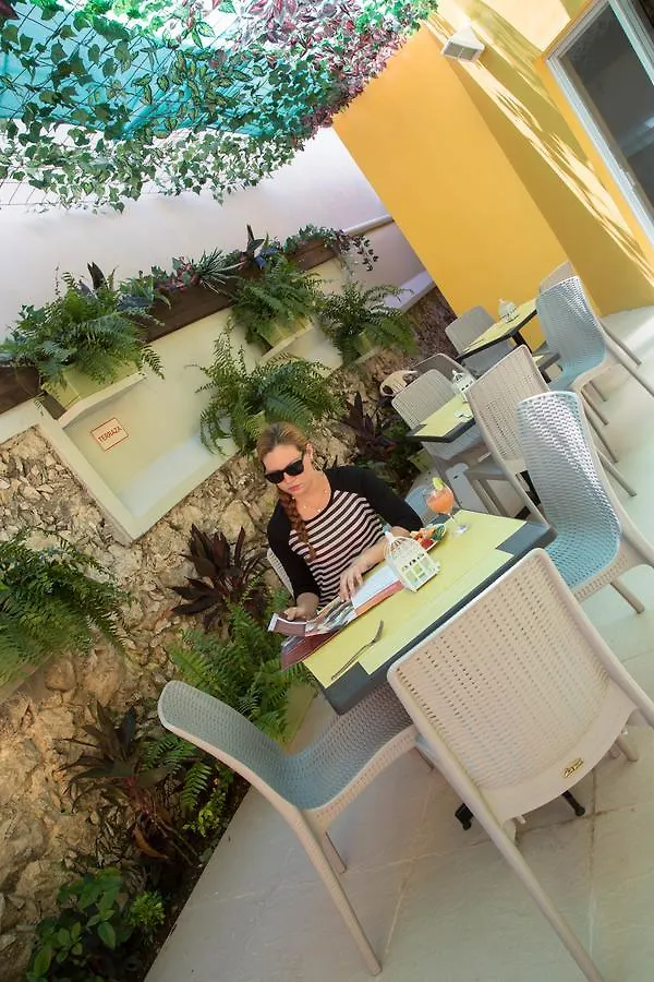 Hotel Zar ميريدا